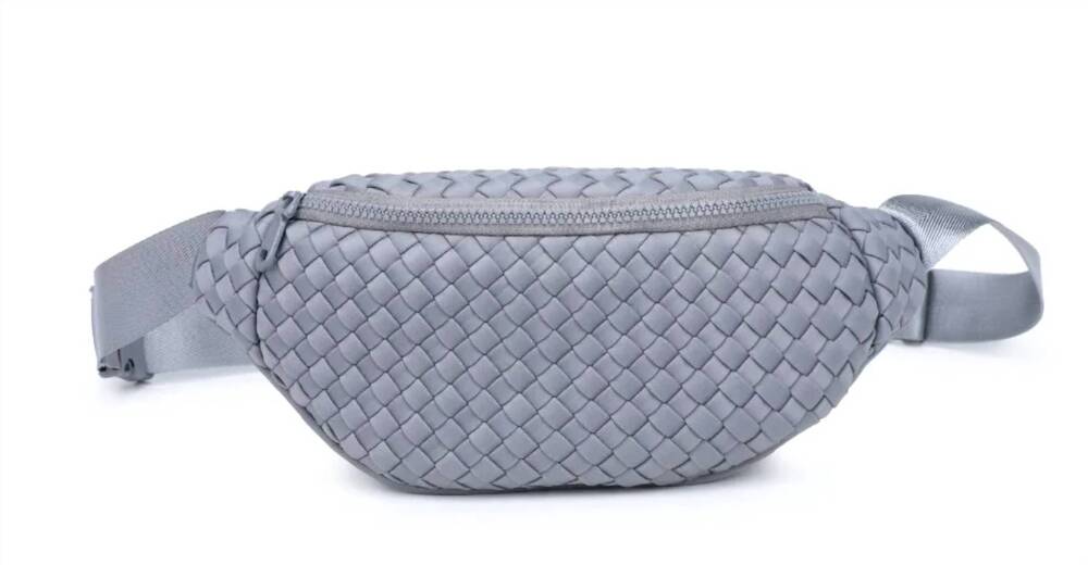 NEW SOL AND SELENE aim high belt bag in grey